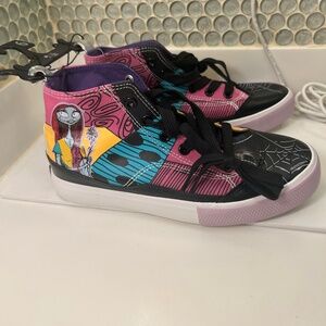 The Nightmare Before Christmas Groundup Canvas Hightop Shoes Size 6